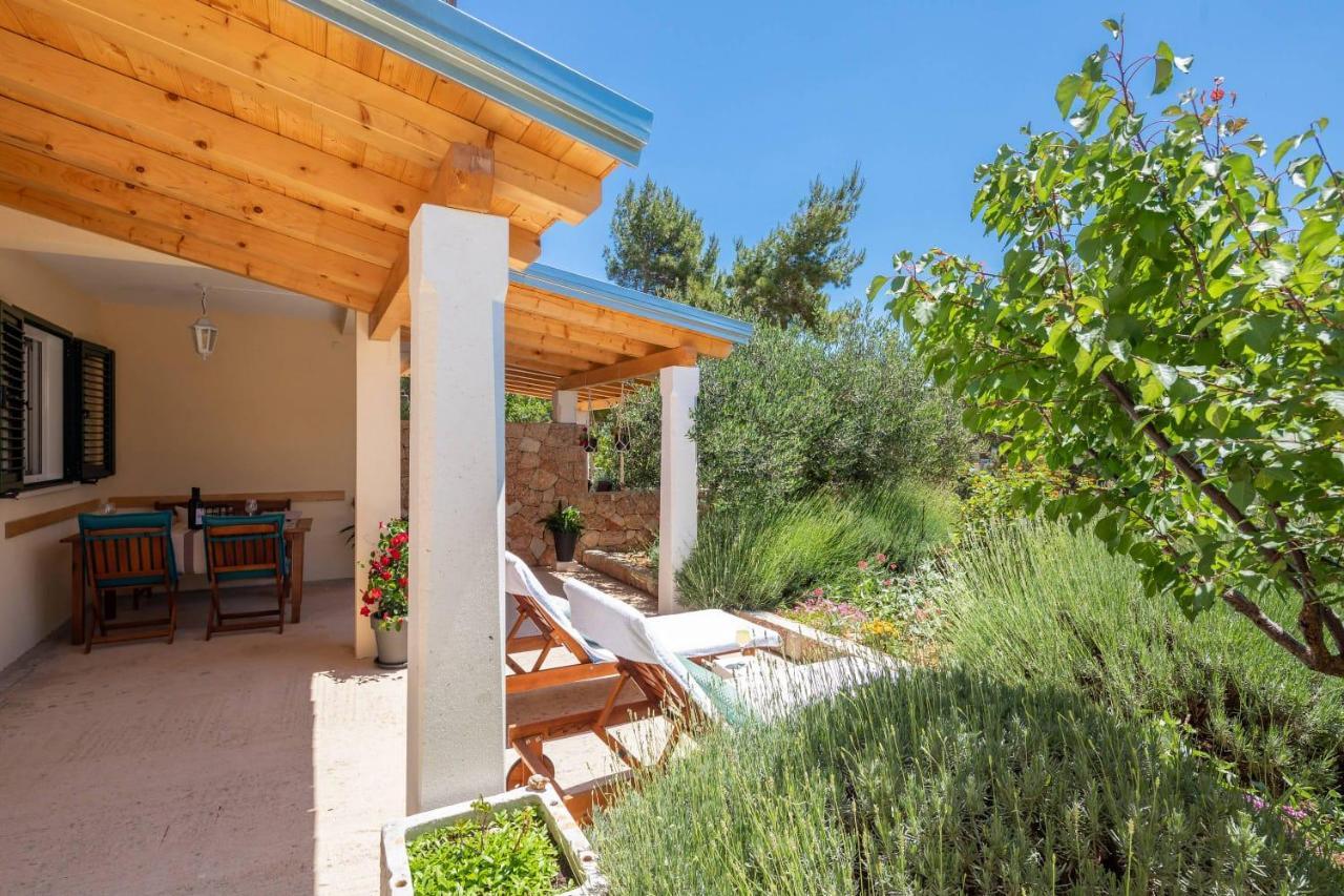 Silvana Apartamento Sveta Nedelja (Hvar)