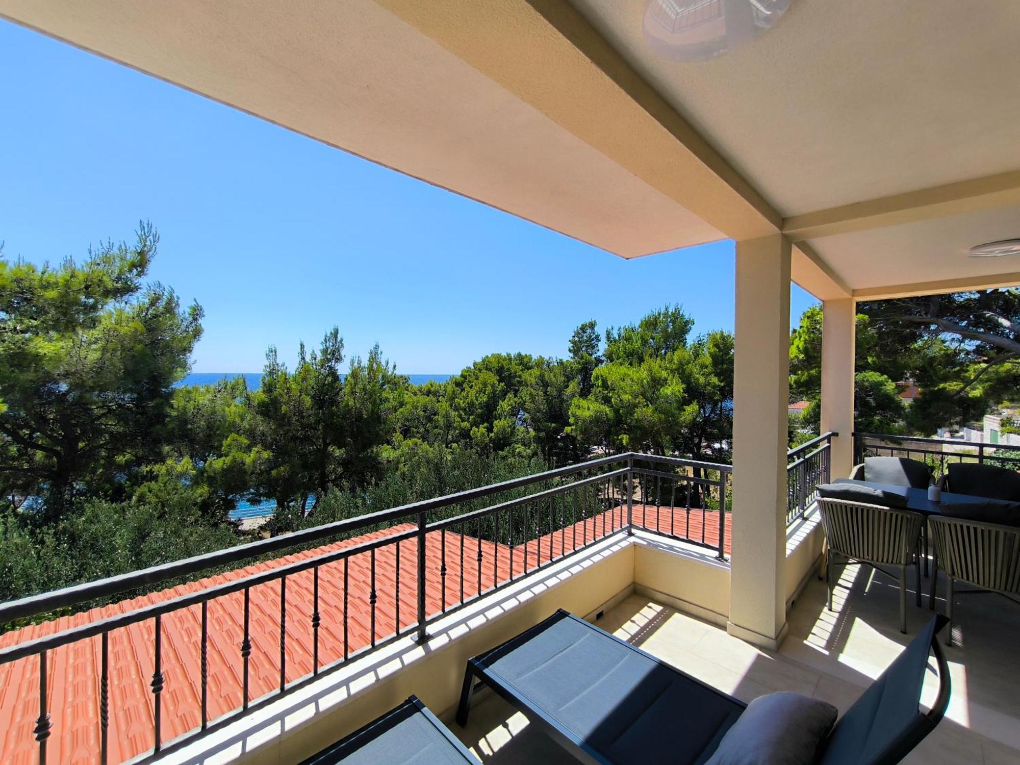 Silvana * Sveta Nedelja (Hvar)